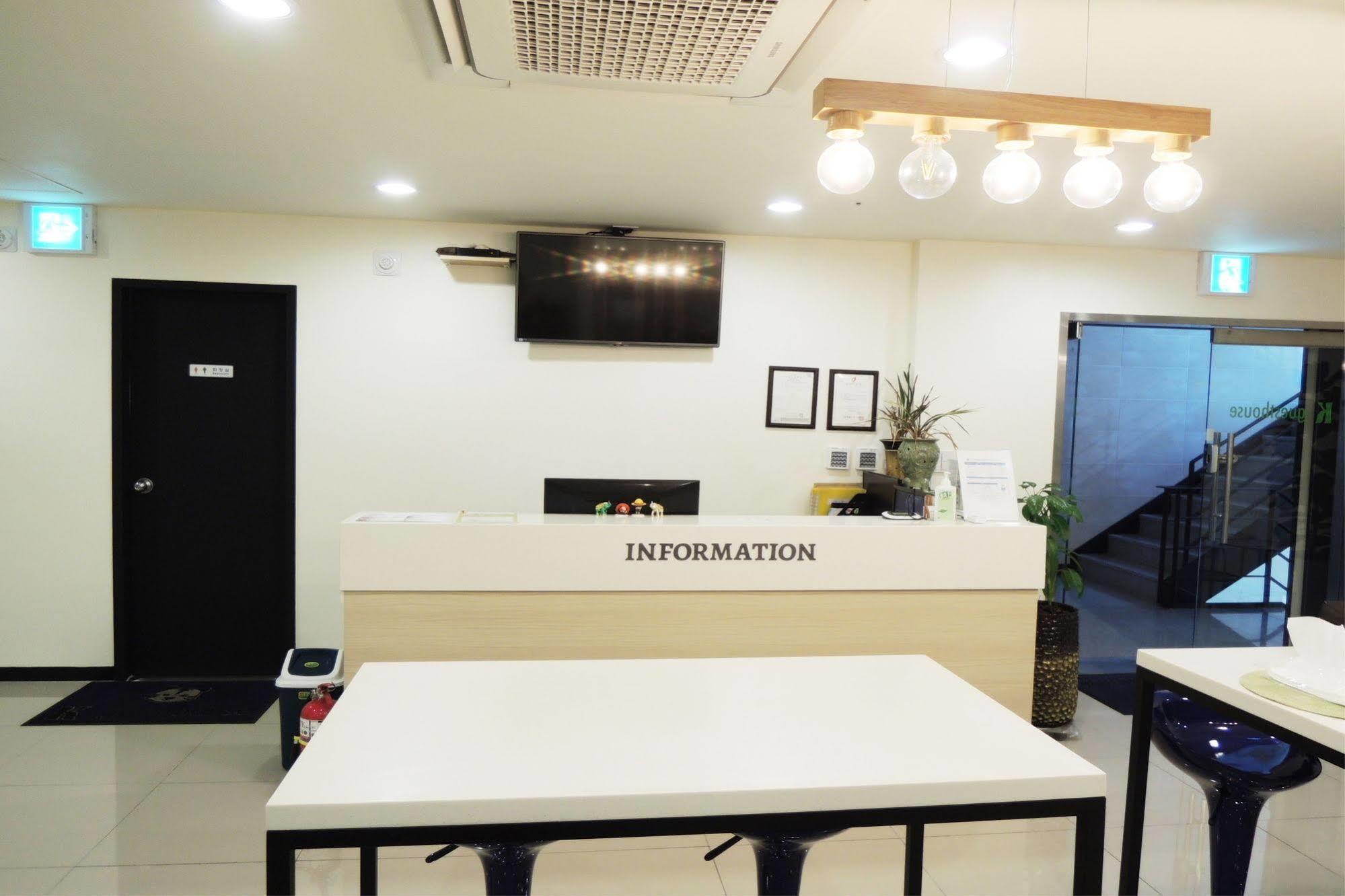 K-Guesthouse Myeongdong 2 Seoul Exterior photo